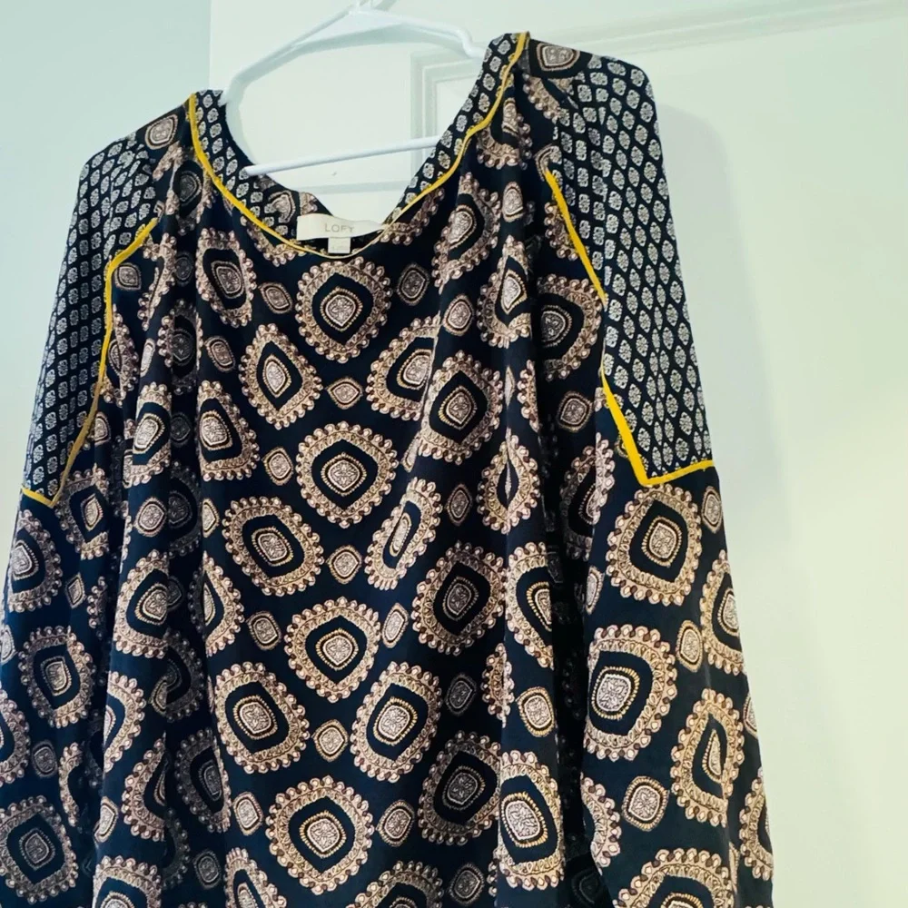 LOFT Navy and Gold Geometric Blouse - Picture 5 of 8